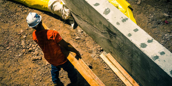 Ingeniería fundaciones muros de contención en el Alt Empordà