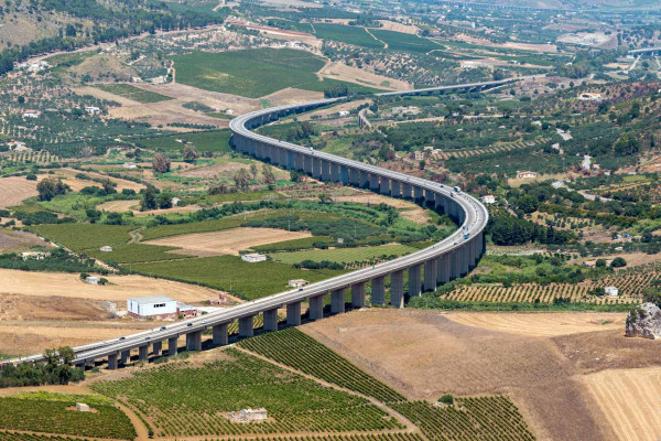 Estudios geológicos · Ingenieros Geotécnicos y Geofísicos La Jonquera